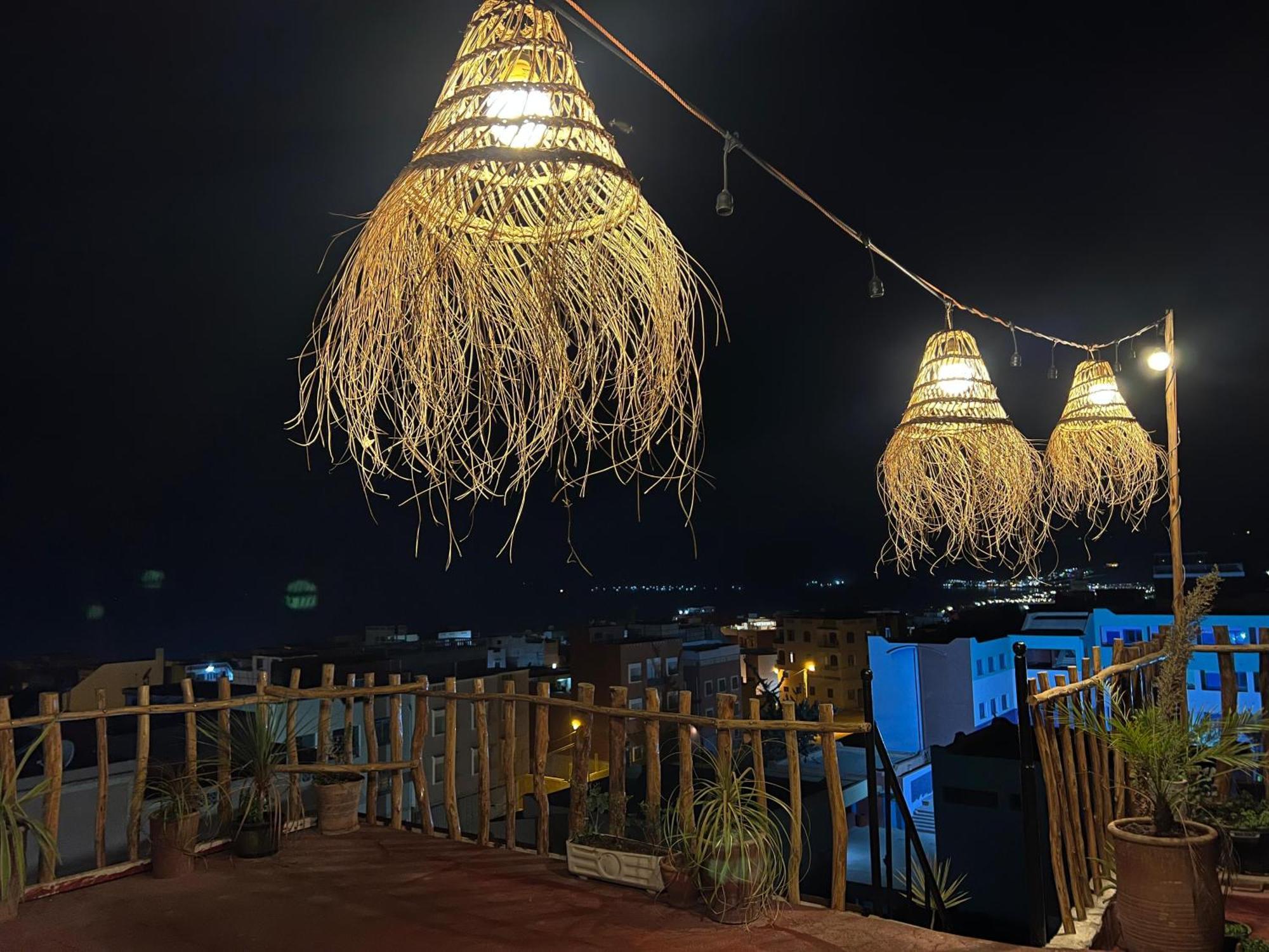 Albergue Berber Waves Surf House Tamraght Exterior foto